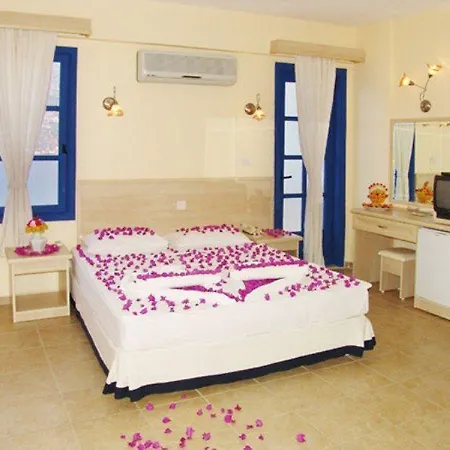 Otel Aquapark 4*